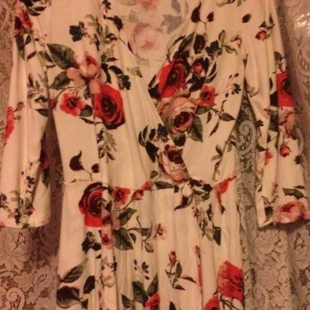 REDUCED beautiful floral print dress, Great cond. - Picture 3 of 6